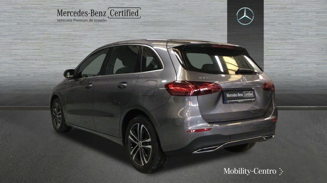 Foto Mercedes-Benz Clase B 4