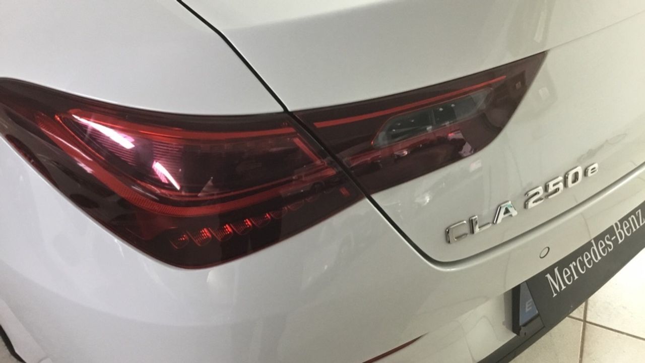 Foto Mercedes-Benz Clase CLA 21