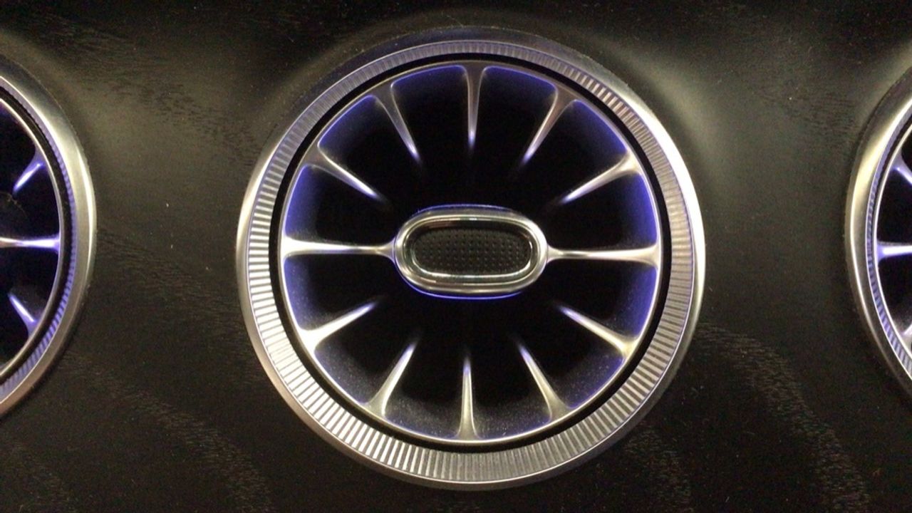 Foto Mercedes-Benz Clase E 22