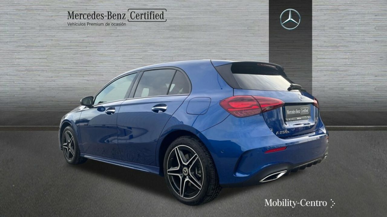 Foto Mercedes-Benz Clase A 4