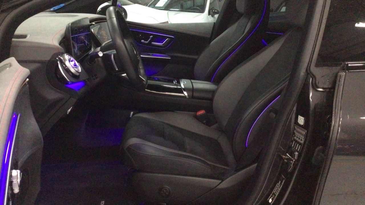 Foto Mercedes-Benz EQE 7