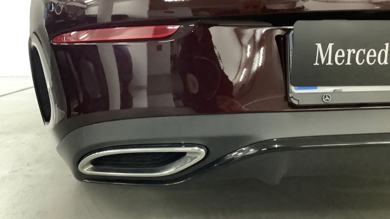 Foto Mercedes-Benz Clase E 12
