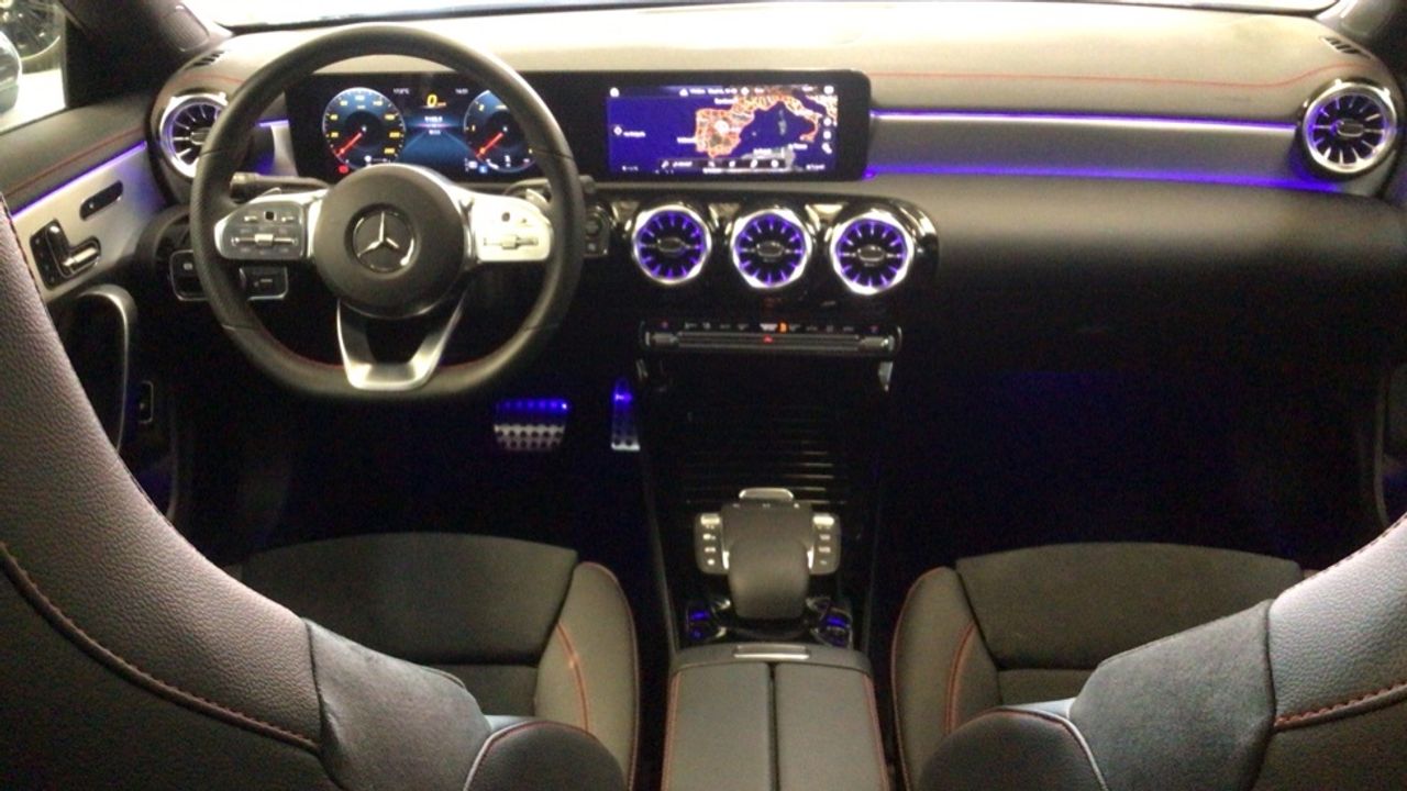 Foto Mercedes-Benz Clase CLA 8