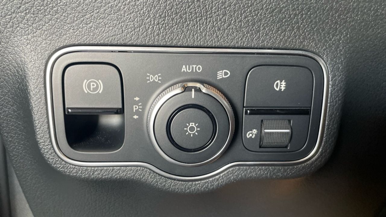 Foto Mercedes-Benz Clase GLA 27
