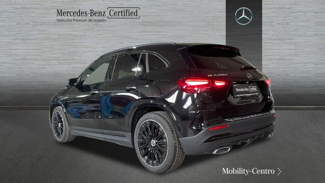 Foto Mercedes-Benz Clase GLA 4