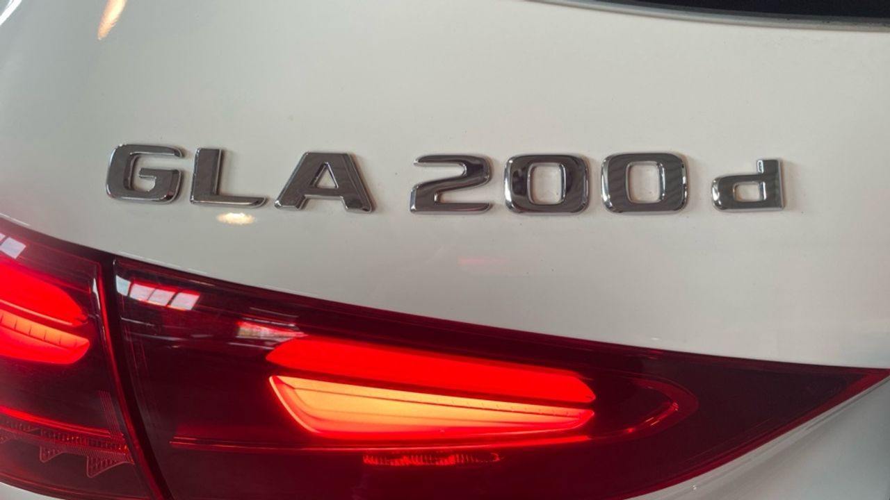 Foto Mercedes-Benz Clase GLA 12
