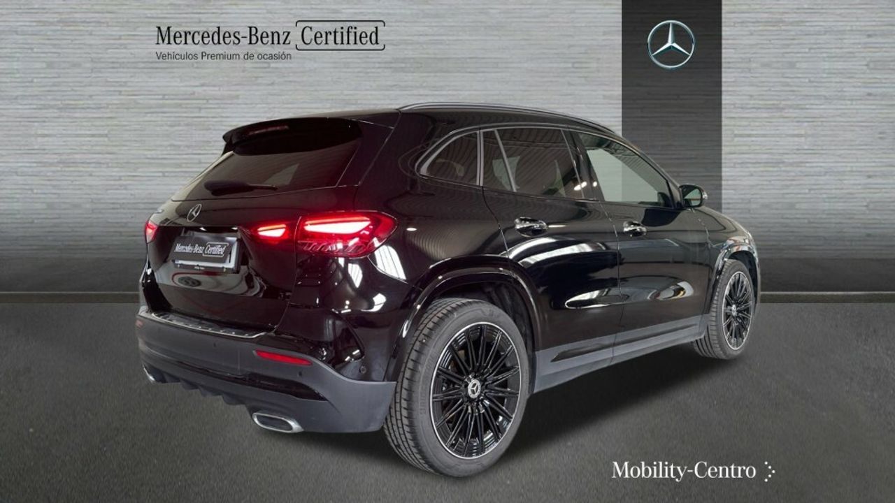 Foto Mercedes-Benz Clase GLA 2