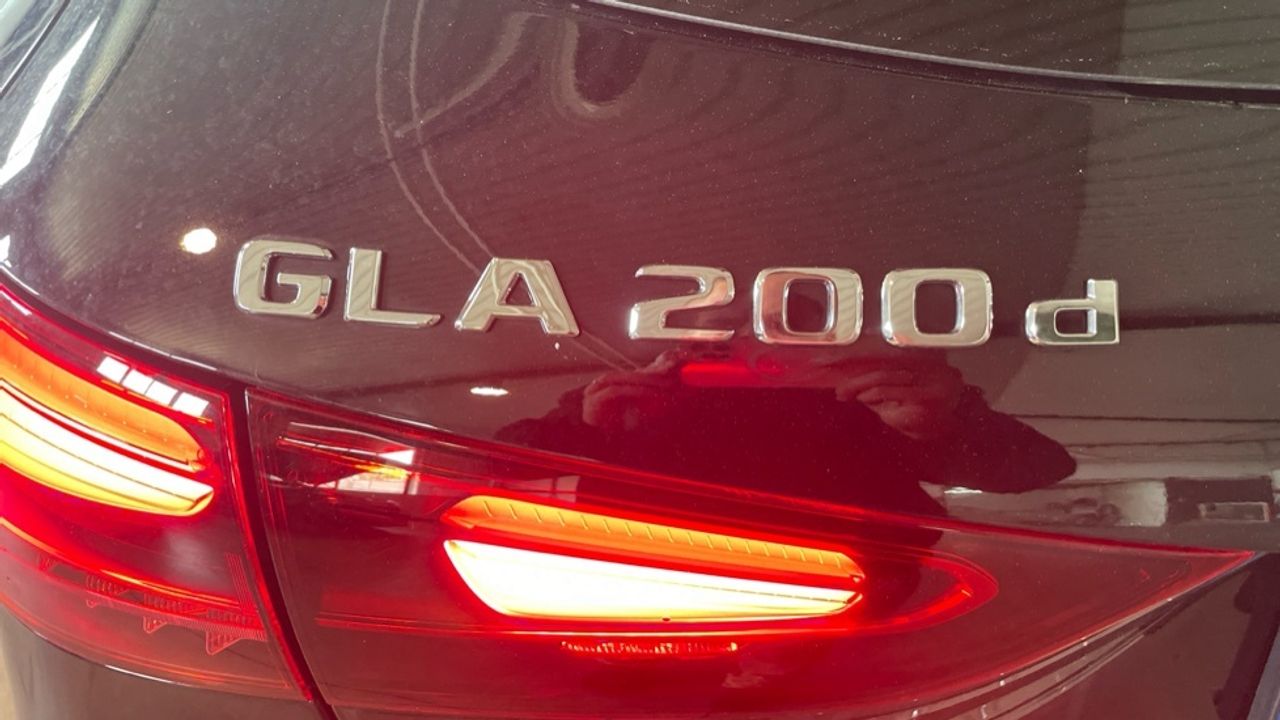 Foto Mercedes-Benz Clase GLA 12