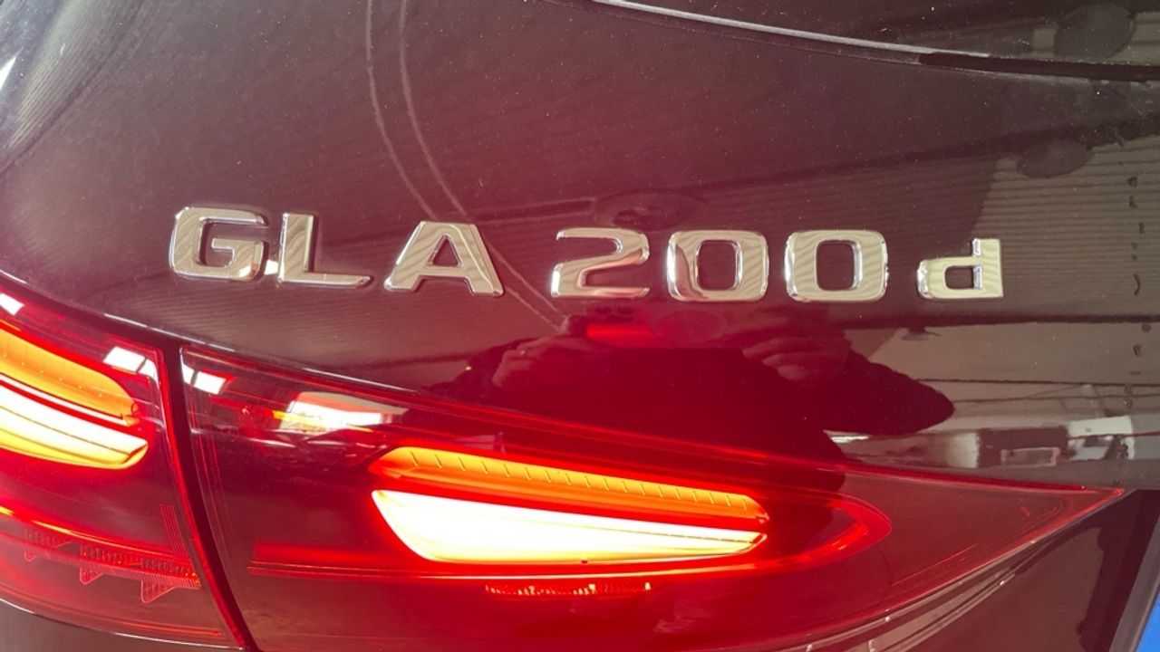 Foto Mercedes-Benz Clase GLA 12