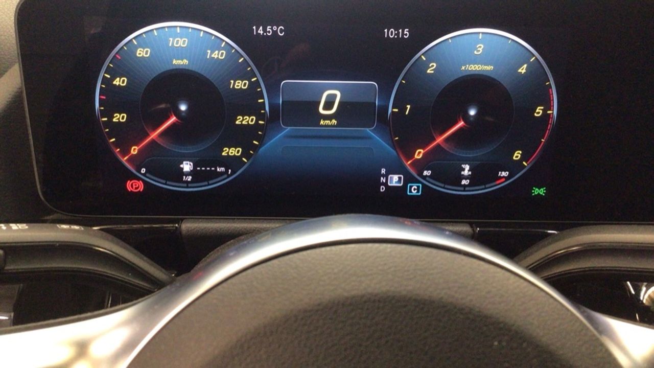 Foto Mercedes-Benz Clase GLA 19