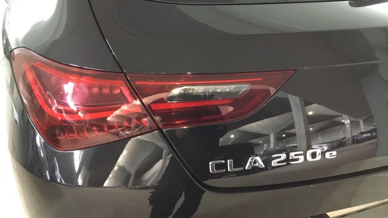 Foto Mercedes-Benz Clase CLA 23