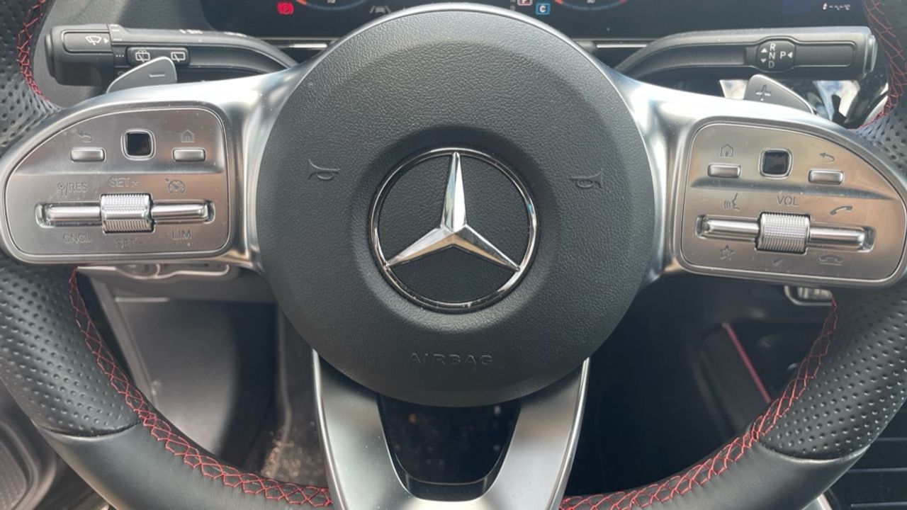 Foto Mercedes-Benz Clase GLA 28