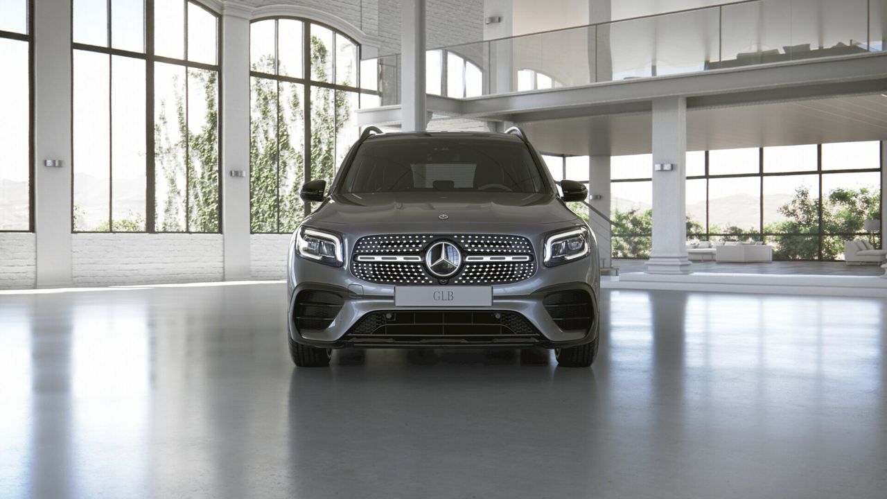 Foto Mercedes-Benz Clase GLB 2