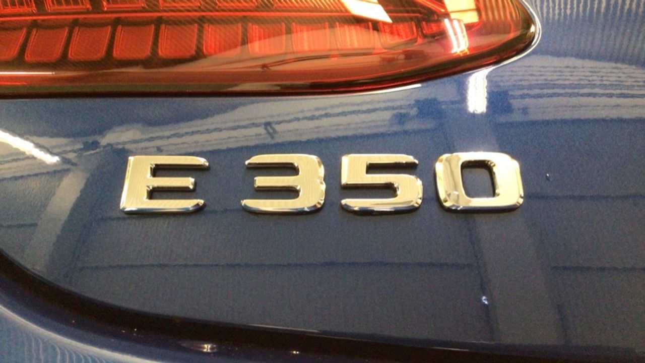 Foto Mercedes-Benz Clase E 12