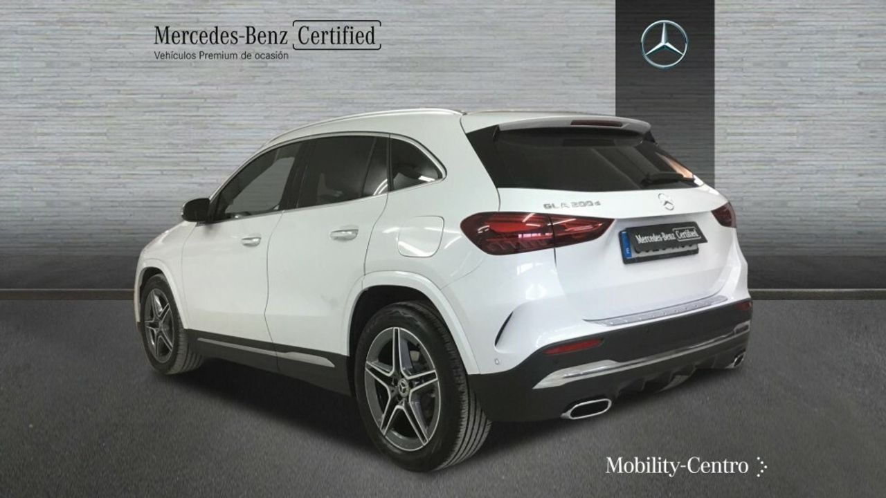 Foto Mercedes-Benz Clase GLA 4