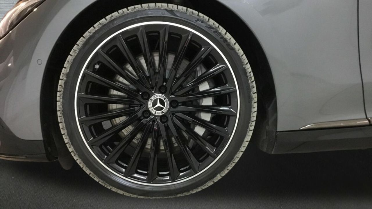 Foto Mercedes-Benz EQE 5