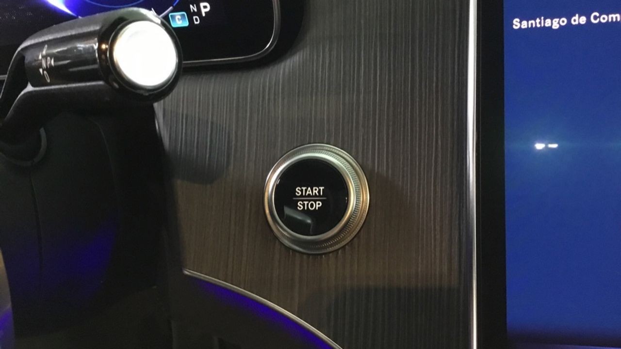Foto Mercedes-Benz EQE 14