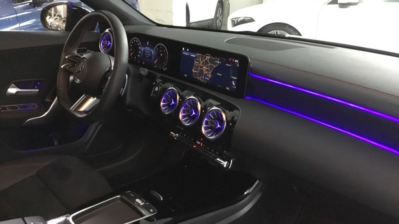 Foto Mercedes-Benz Clase CLA 10