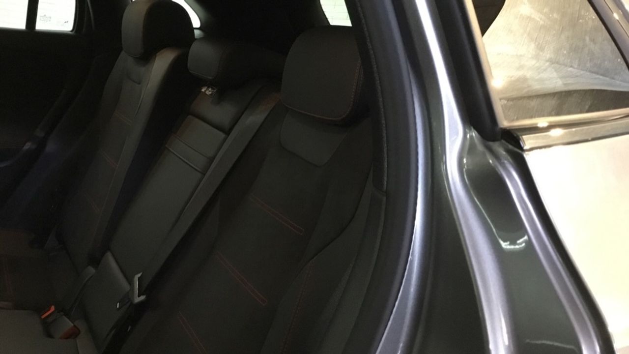 Foto Mercedes-Benz Clase GLA 11