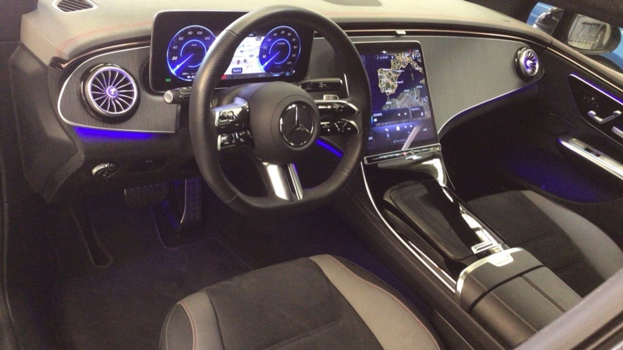 Foto Mercedes-Benz EQE 6