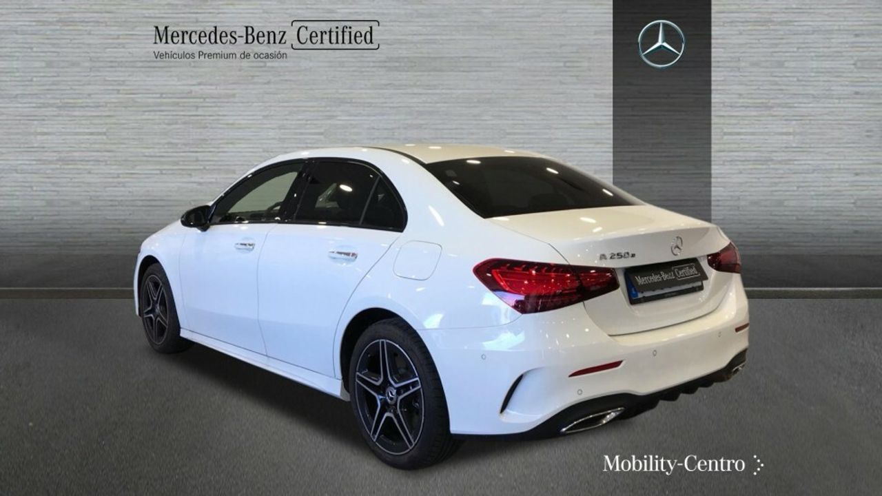 Foto Mercedes-Benz Clase A 4