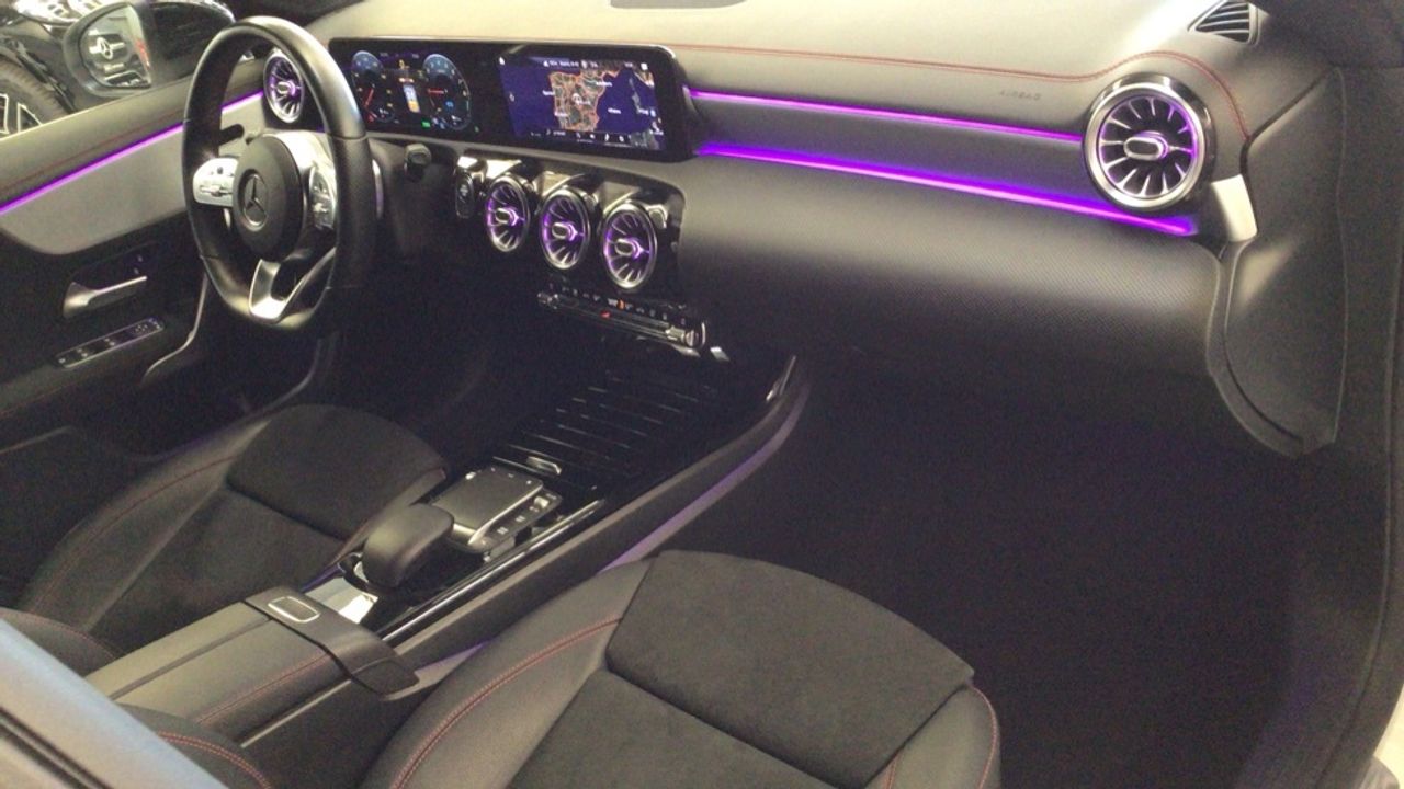 Foto Mercedes-Benz Clase CLA 10