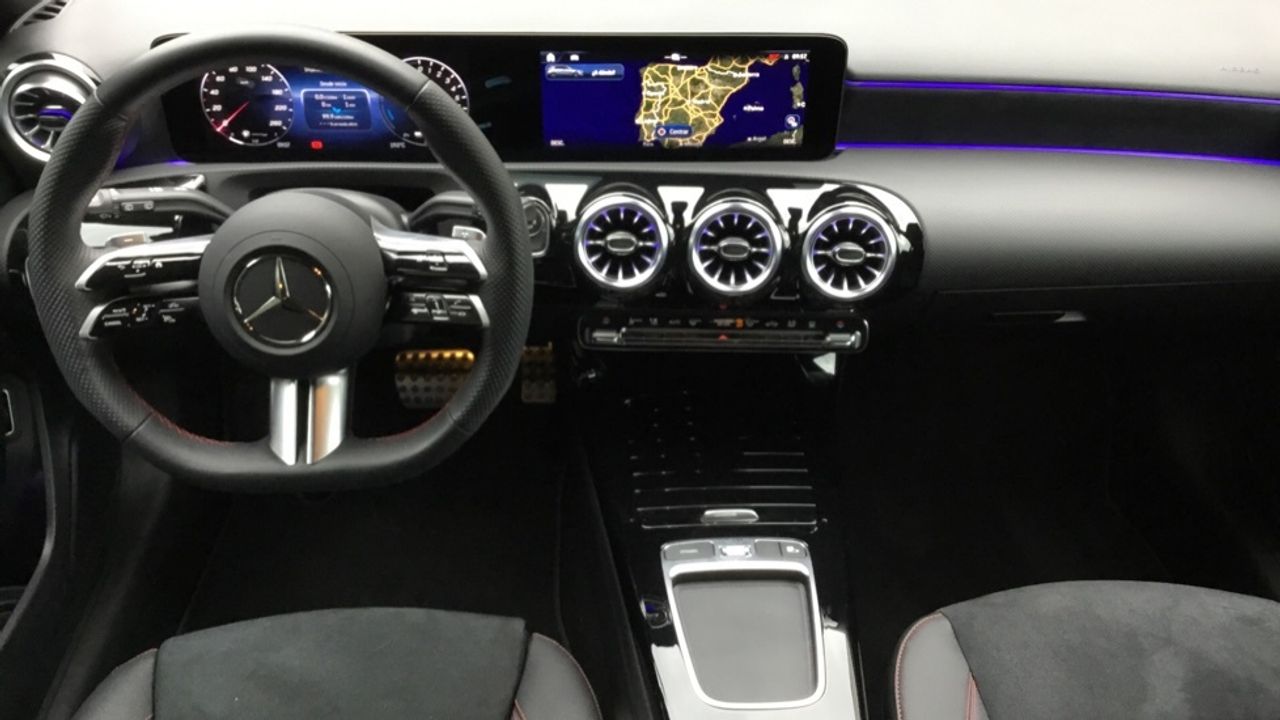 Foto Mercedes-Benz Clase A 8