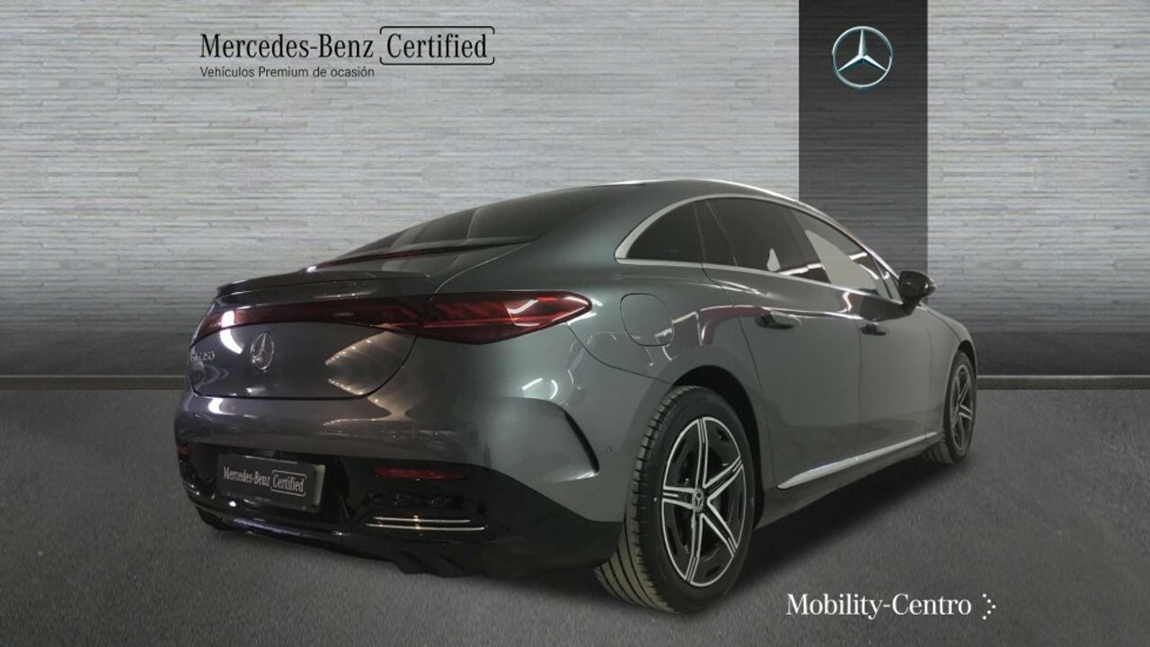 Foto Mercedes-Benz EQE 2