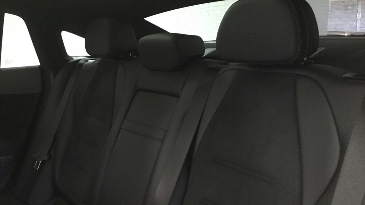 Foto Mercedes-Benz EQE 11