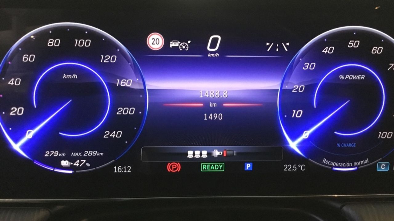 Foto Mercedes-Benz EQE 18