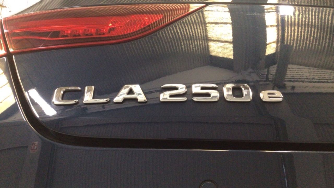 Foto Mercedes-Benz Clase CLA 12