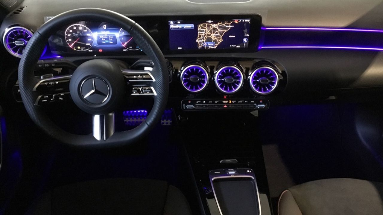 Foto Mercedes-Benz Clase A 8