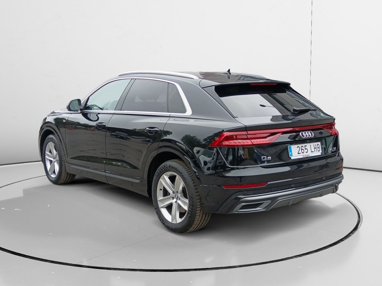 Foto Audi Q8 4
