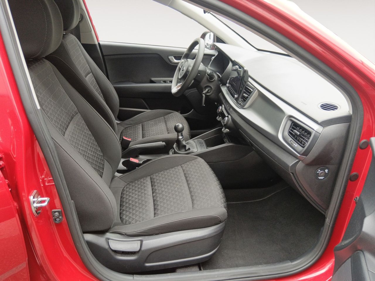 Foto Kia Rio 10