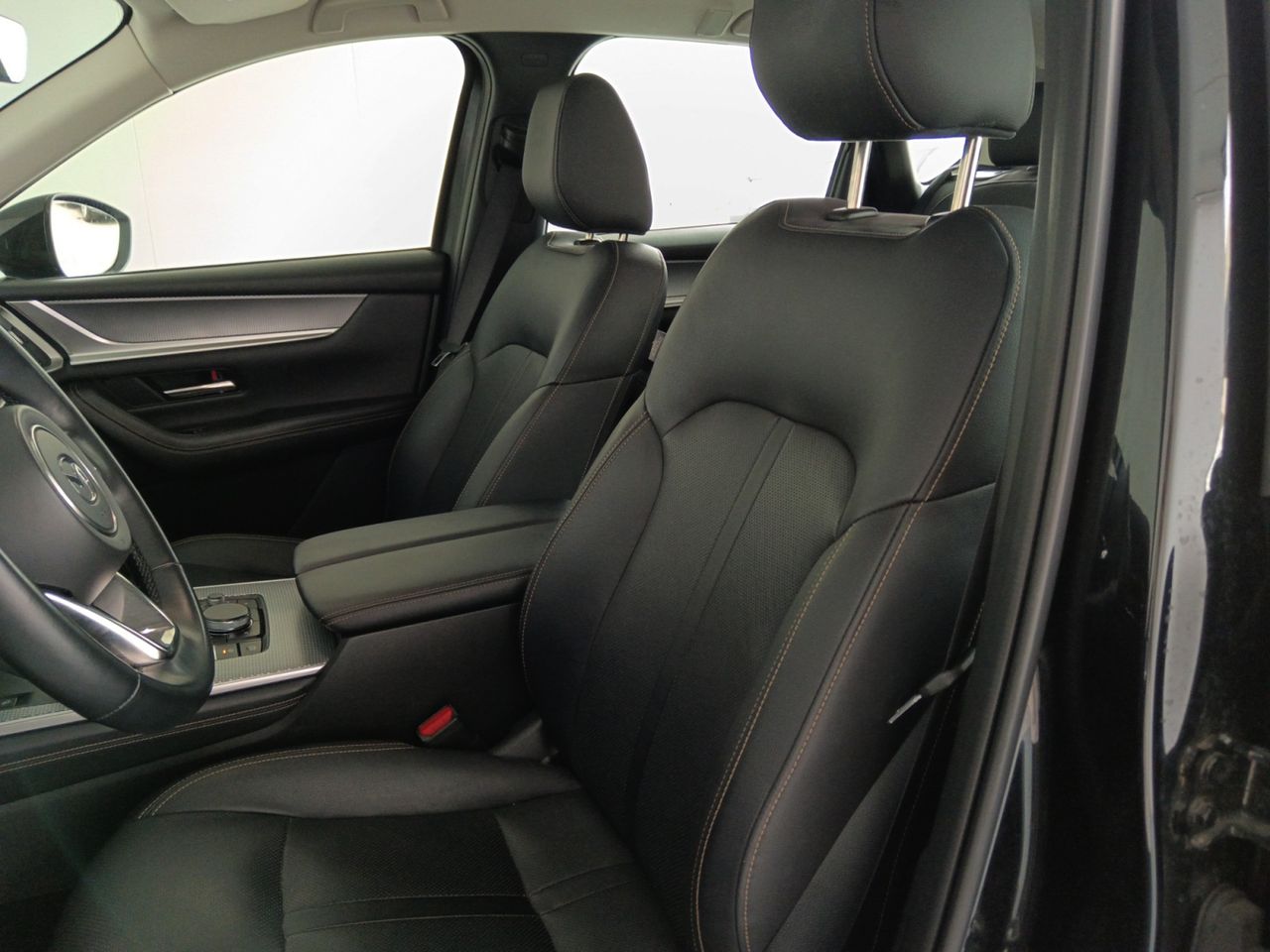 Foto Mazda CX-60 23