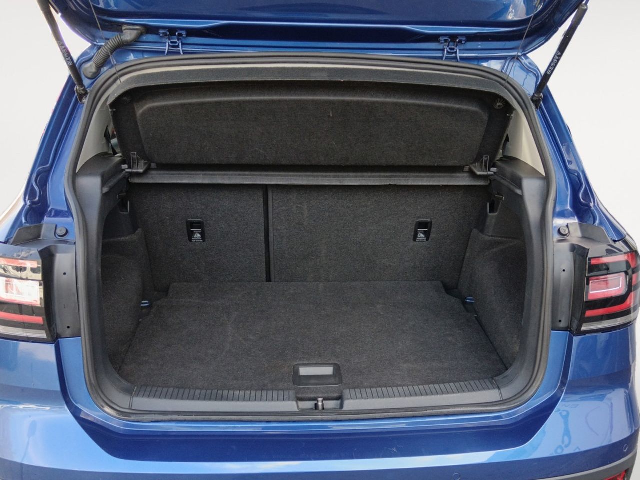 Foto Volkswagen T-Cross 11
