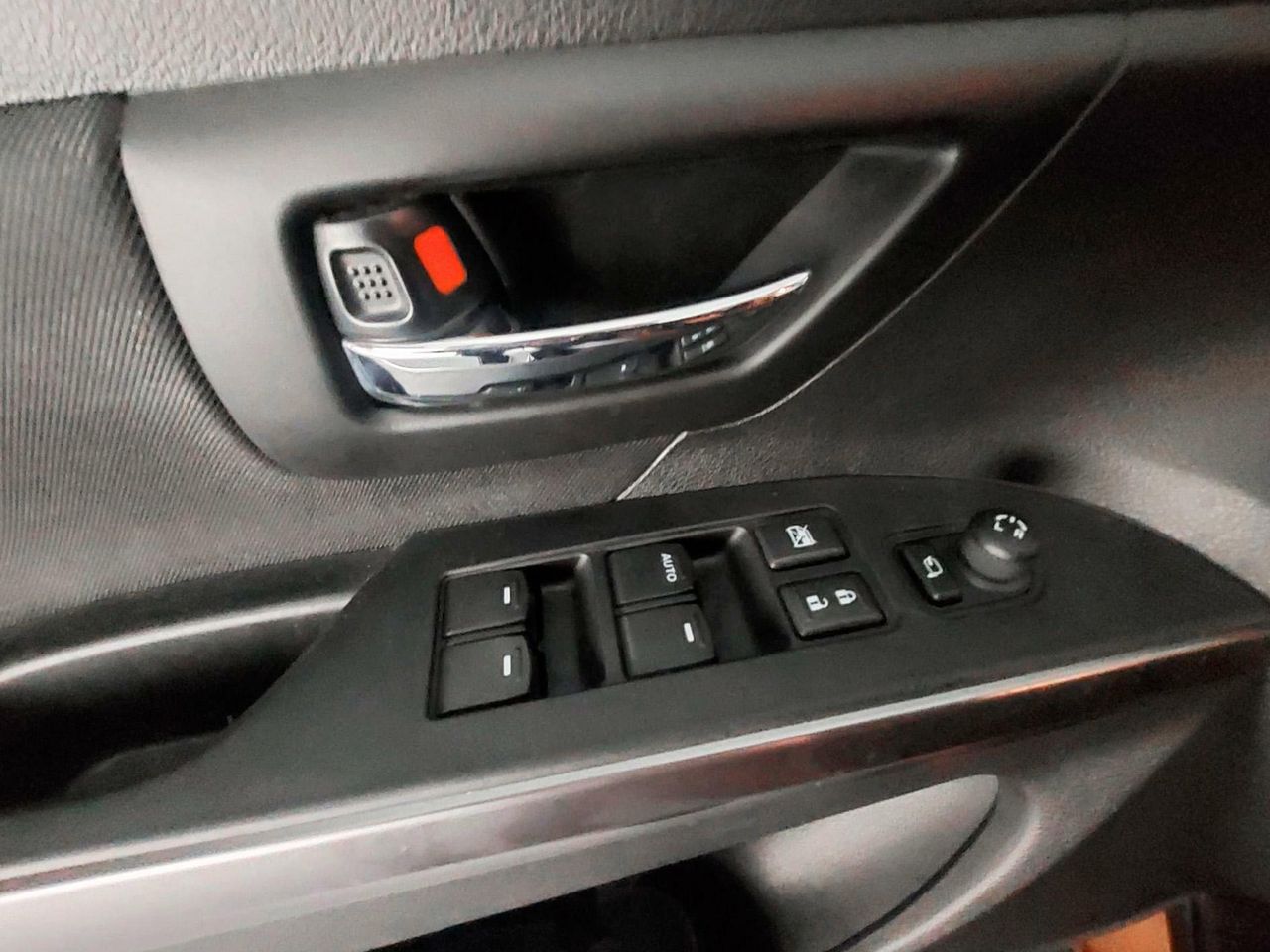 Foto Suzuki S-Cross 10