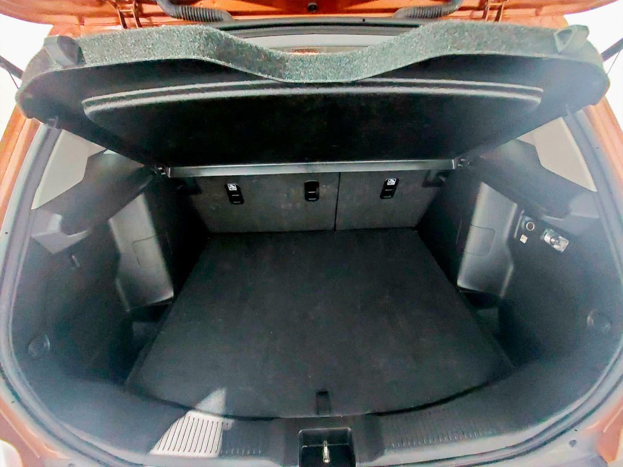Foto Suzuki S-Cross 12