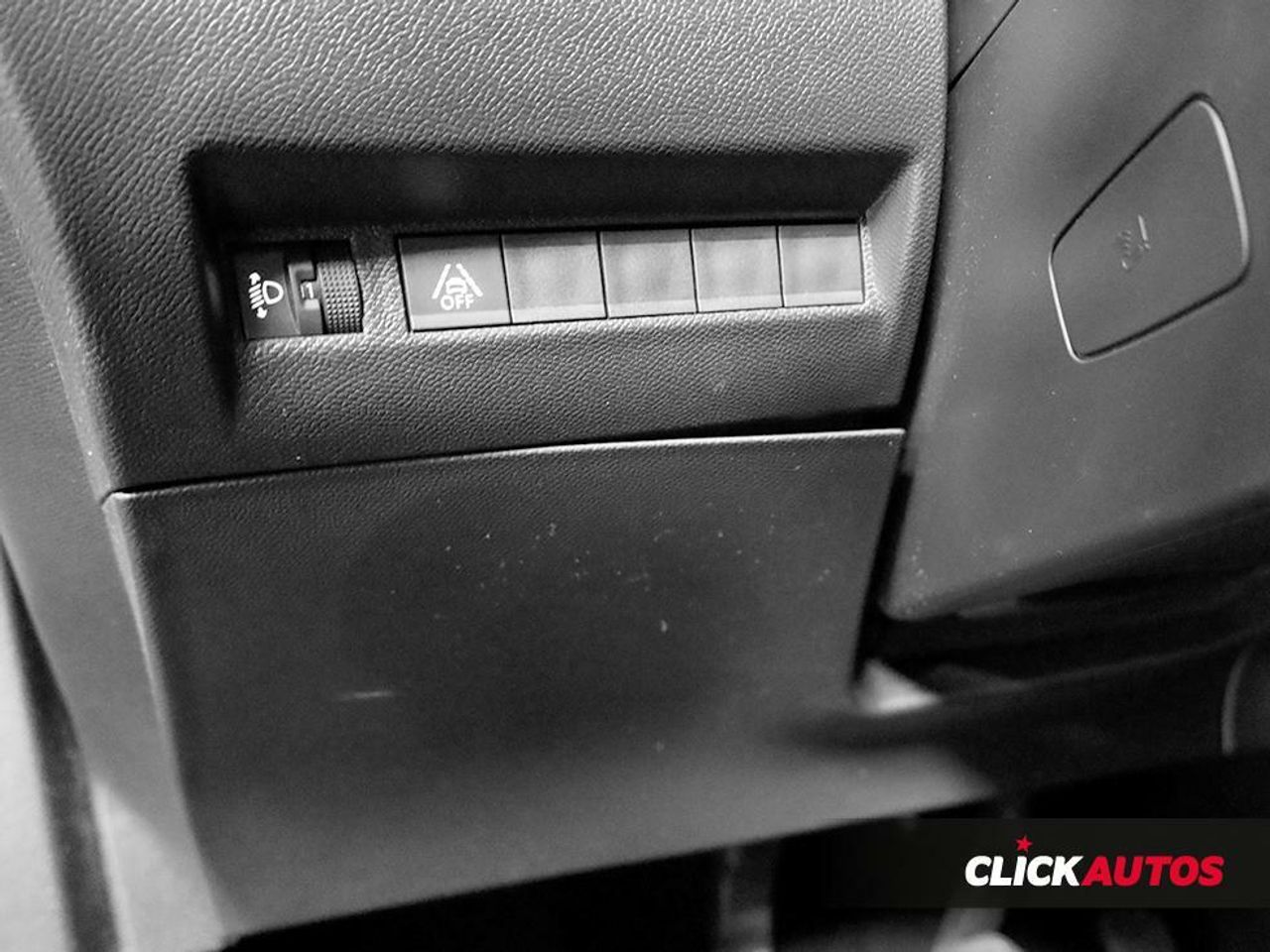 Foto Peugeot 2008 12
