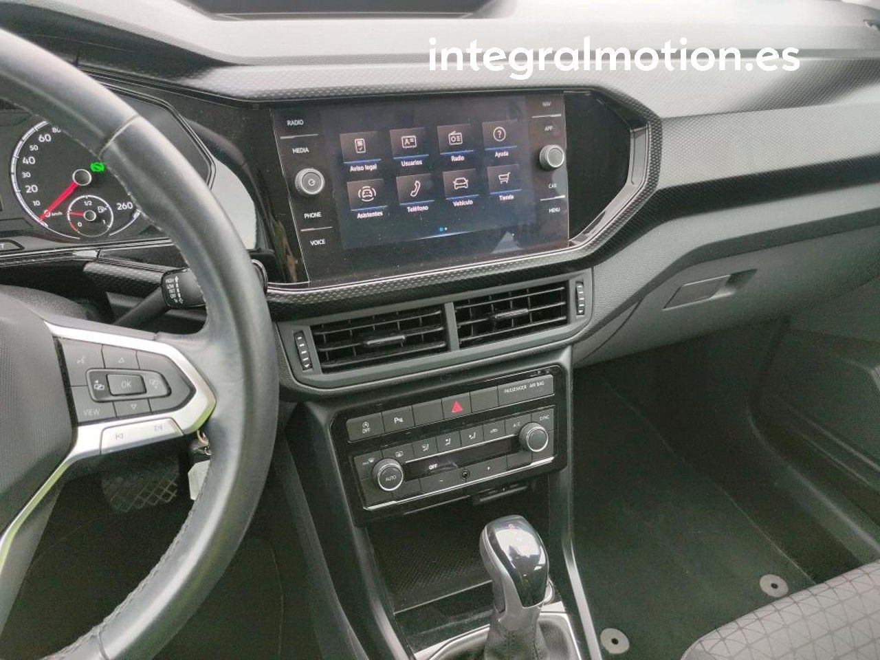 Foto Volkswagen T-Cross 5