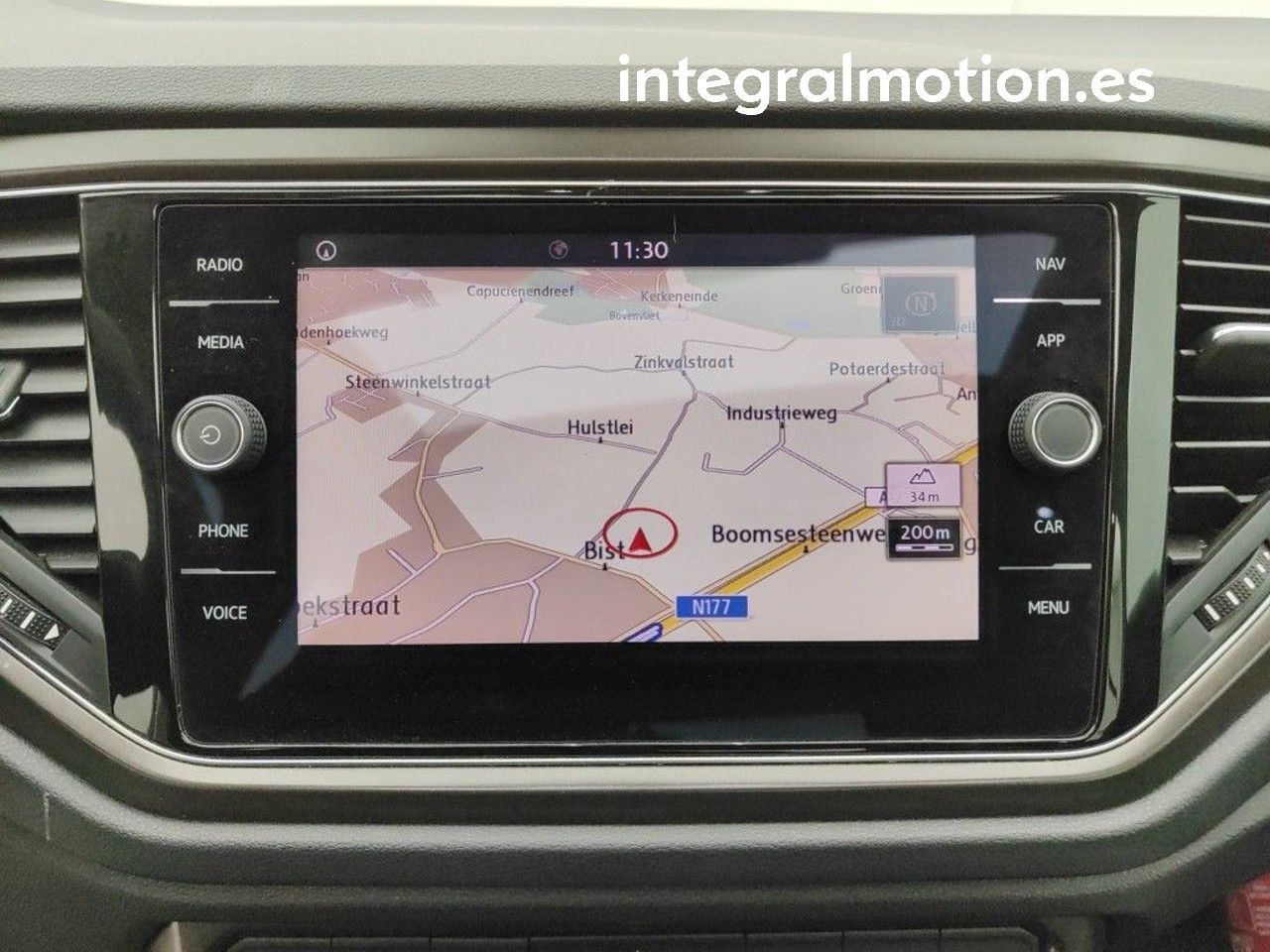 Foto Volkswagen T-Roc 9
