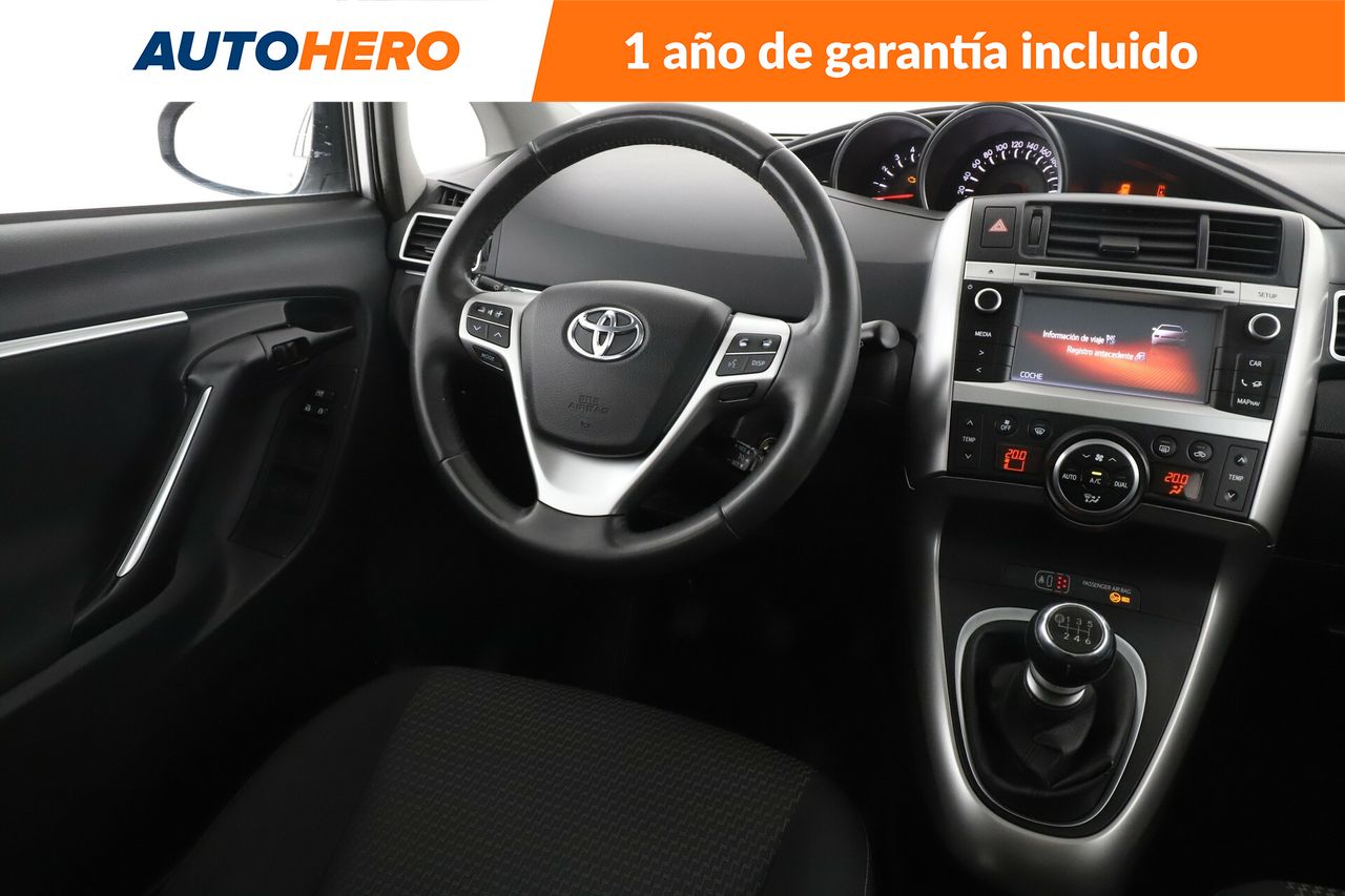 Foto Toyota Corolla Verso 13