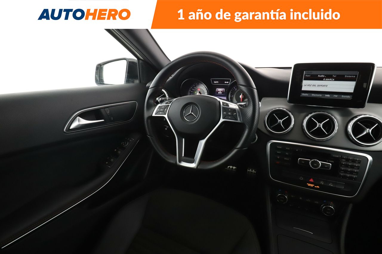 Foto Mercedes-Benz Clase GLA 13