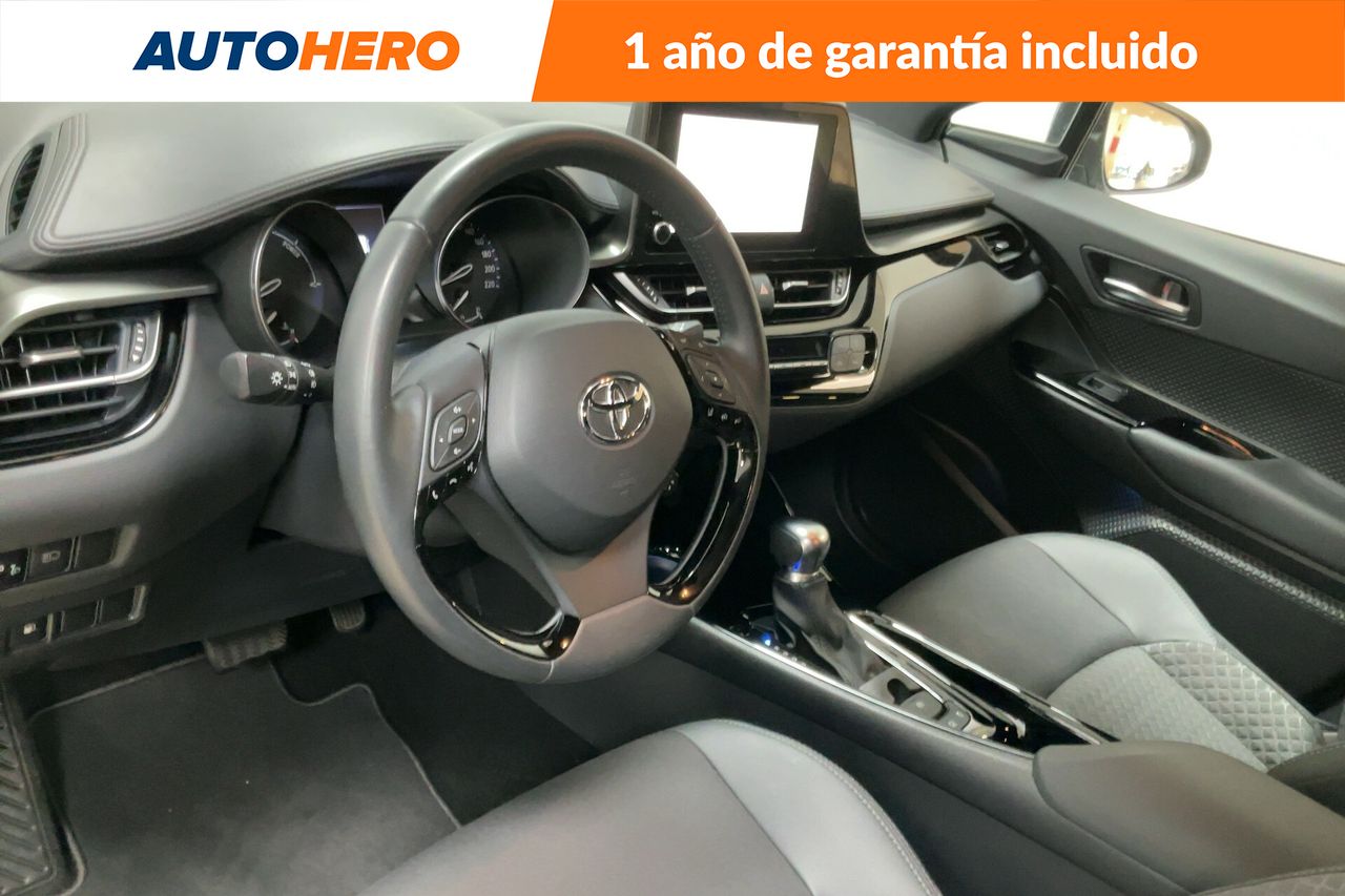 Foto Toyota C-HR 12