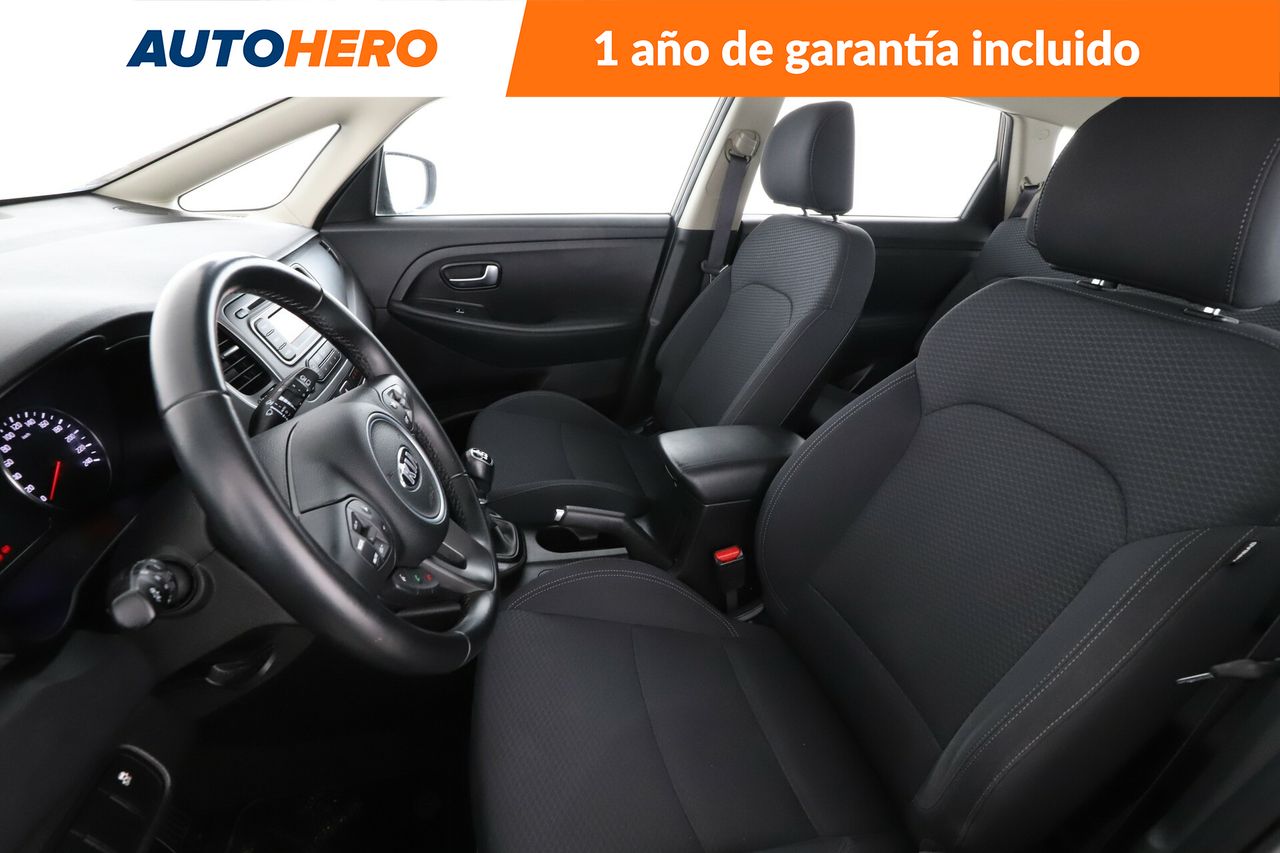 Foto Kia Carens 10