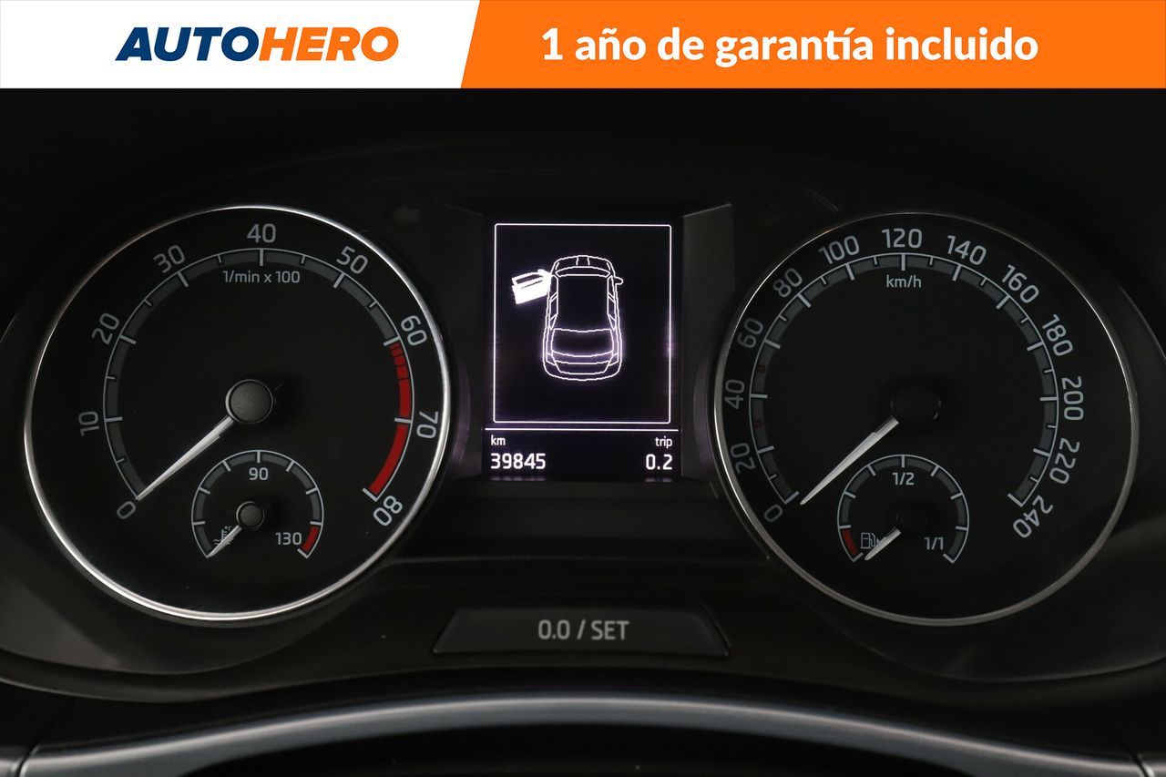 Foto Skoda Fabia 21