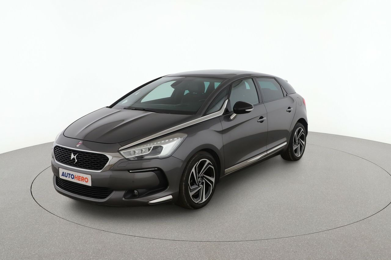 Foto DS Automobiles DS 5 1