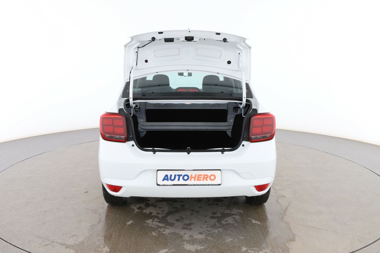 Foto Dacia Logan 16