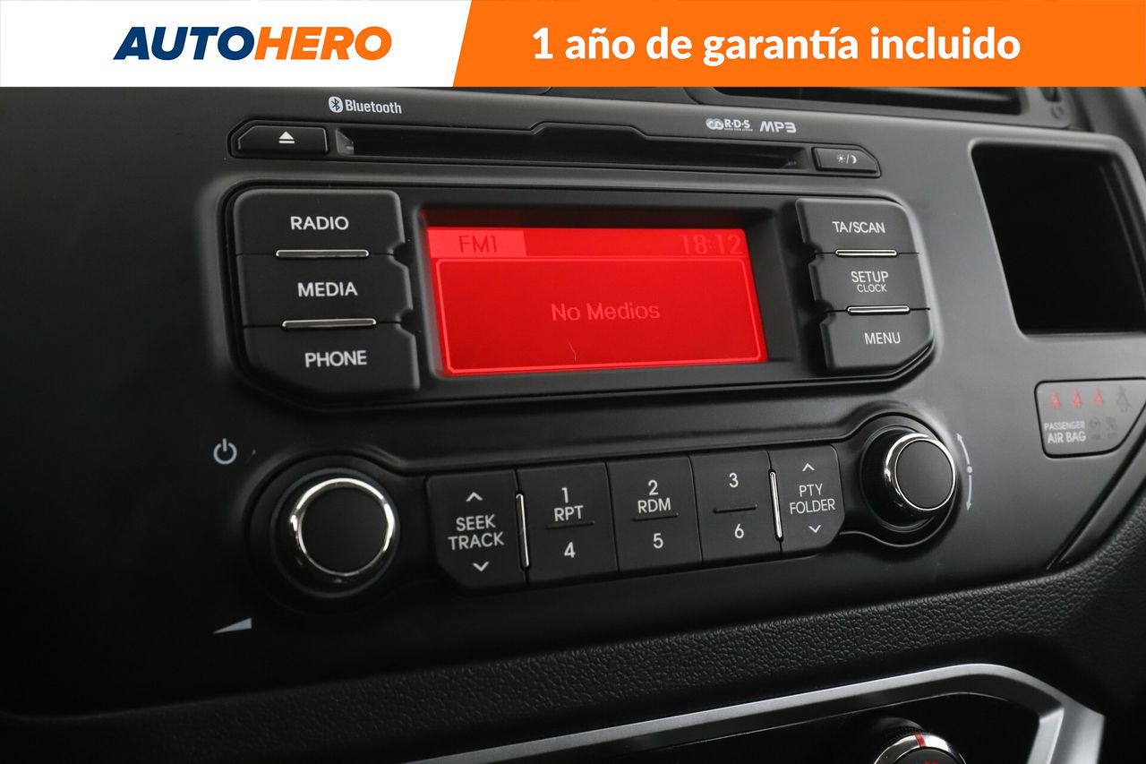 Foto Kia Rio 23
