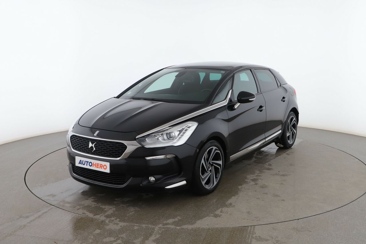 Foto DS Automobiles DS 5 1